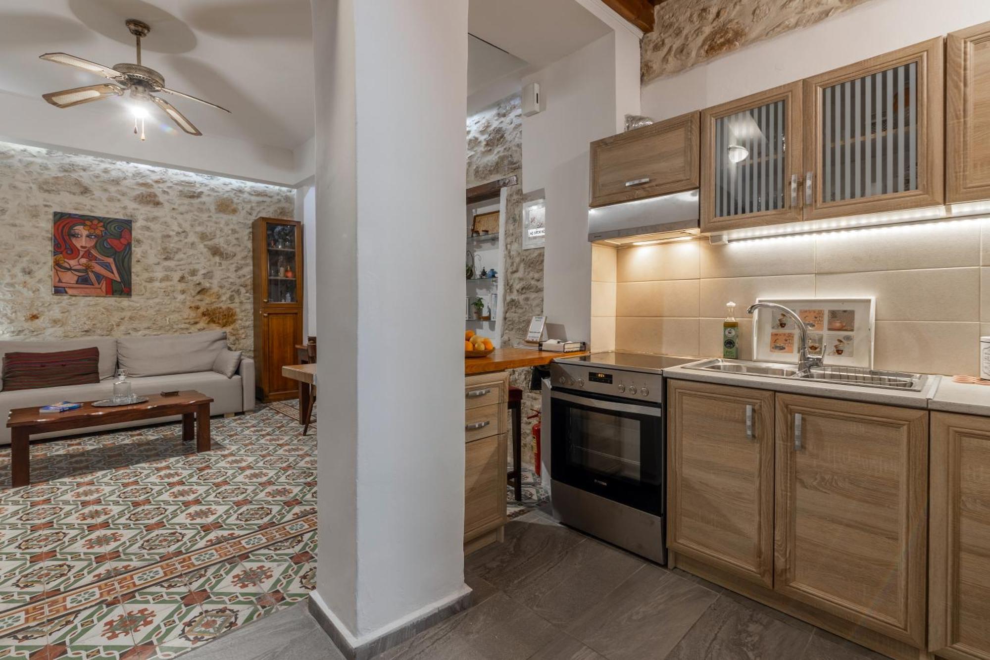 Malama'S Maisonette At The Historic Center Iraklio Exterior foto